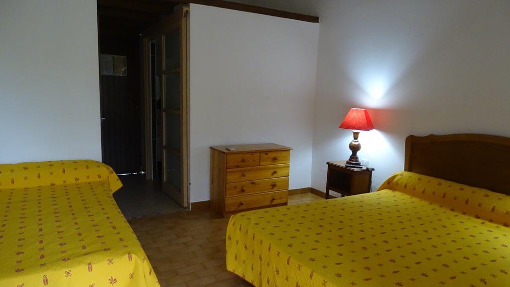 Auberge de la Fadaise Saintes-Maries-de-La-Mer Zimmer foto
